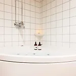 & Pikku-syoete Hotel 3*