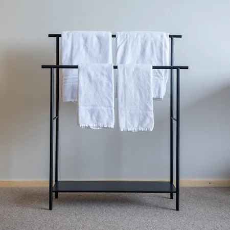 & Pikku-syoete Hotel