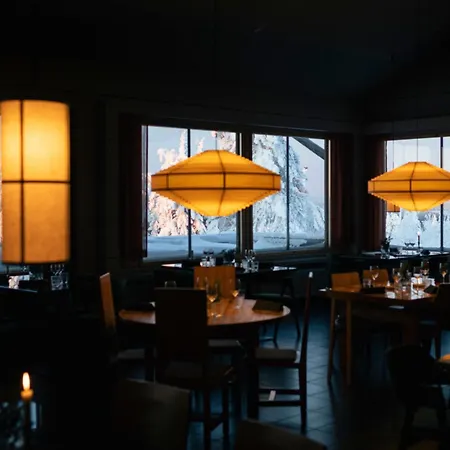 Hotel & Pikku-syoete