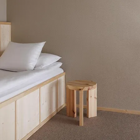 & Pikku-syoete 3* Syöte