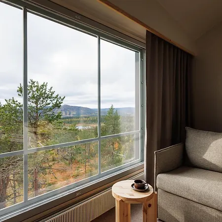 & Pikku-syoete Syöte