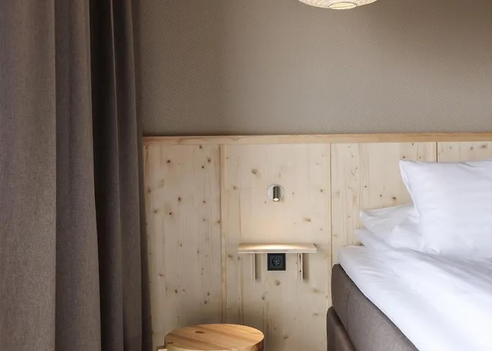 Hotel & Pikku-syoete